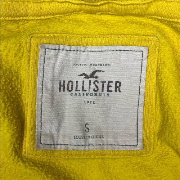 Y2K Yellow Hollister Women's Hoodie - Picture 4 of 4